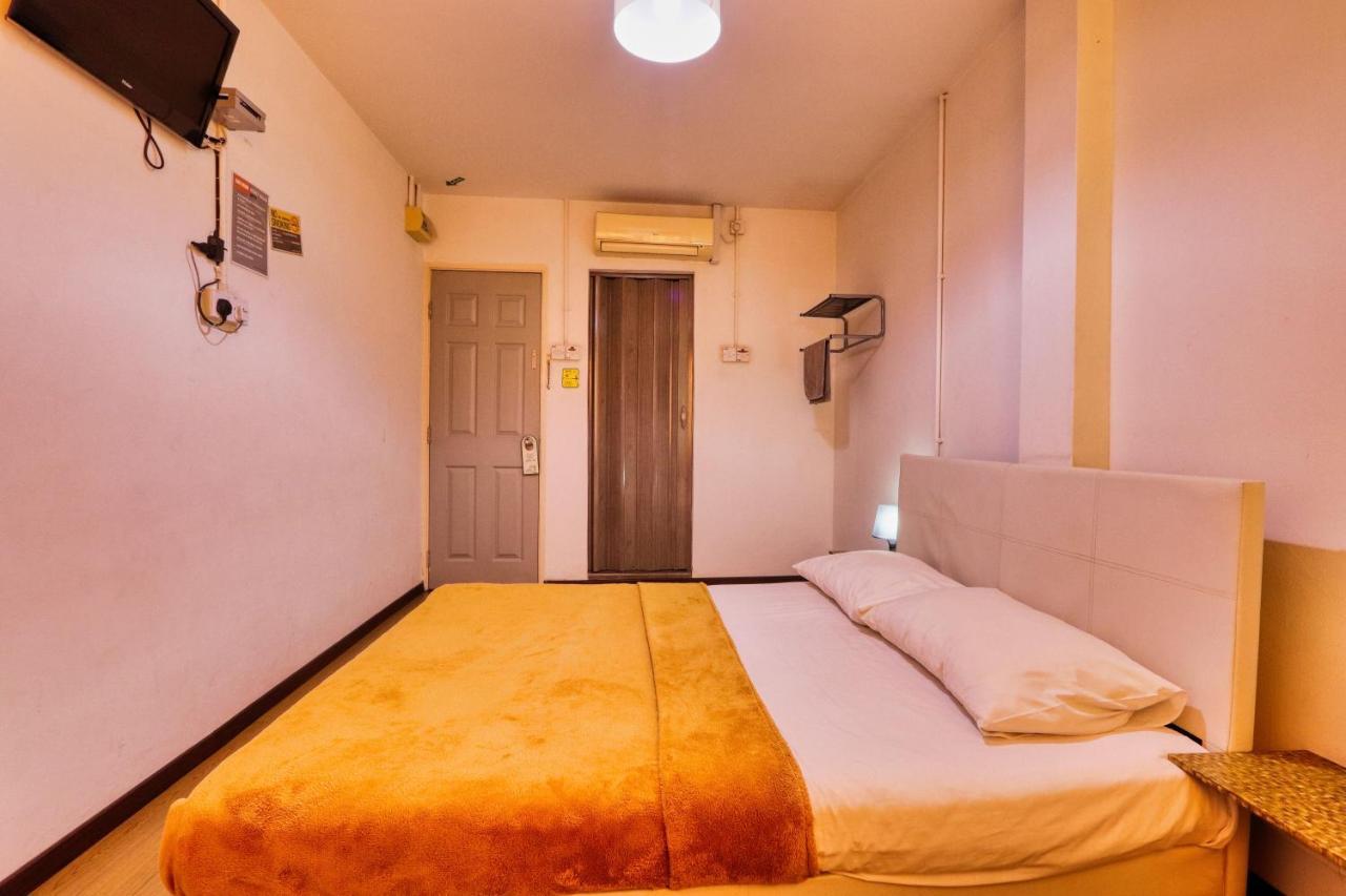 Bata Merah Boutique Hotel Banting  Bagian luar foto