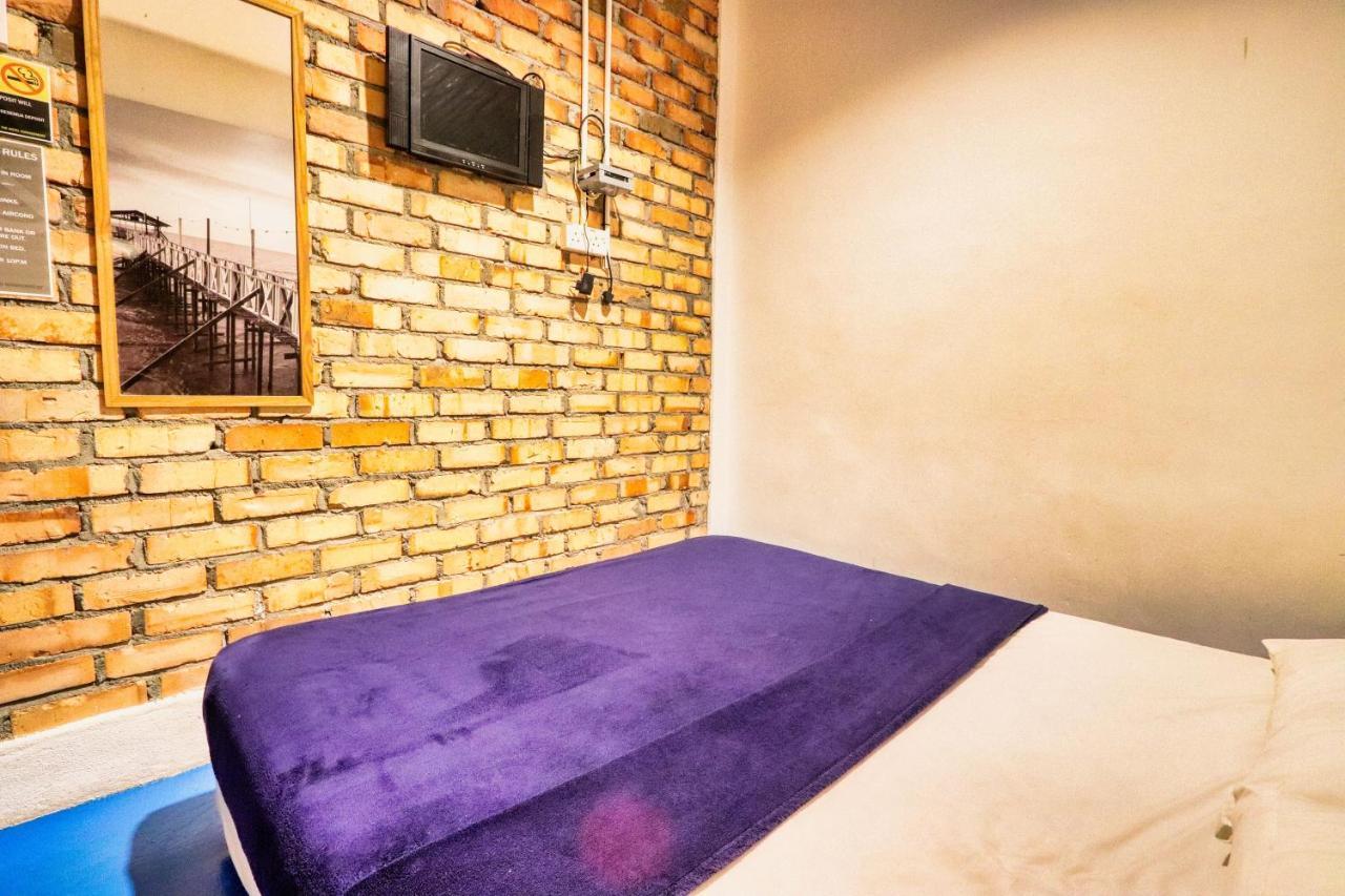 Bata Merah Boutique Hotel Banting  Bagian luar foto