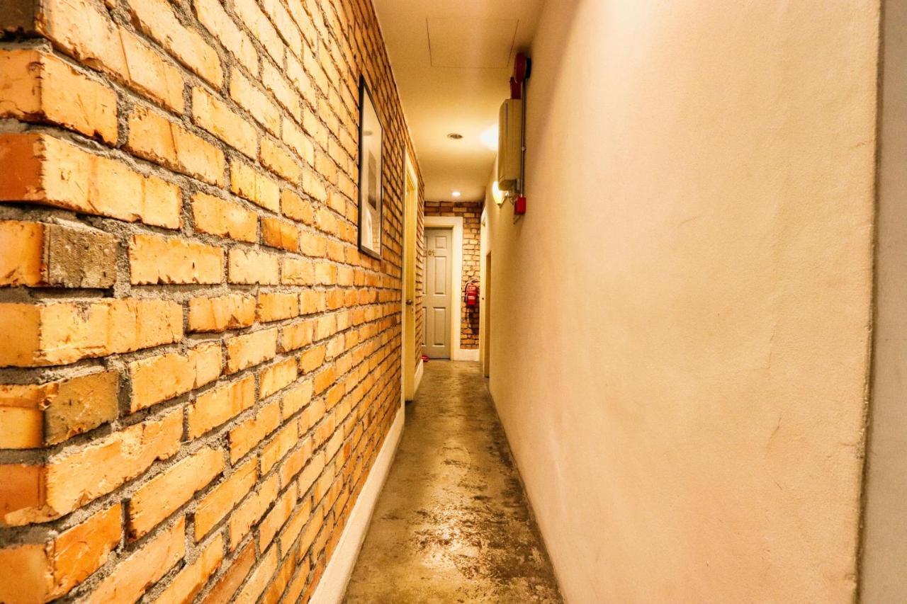 Bata Merah Boutique Hotel Banting  Bagian luar foto